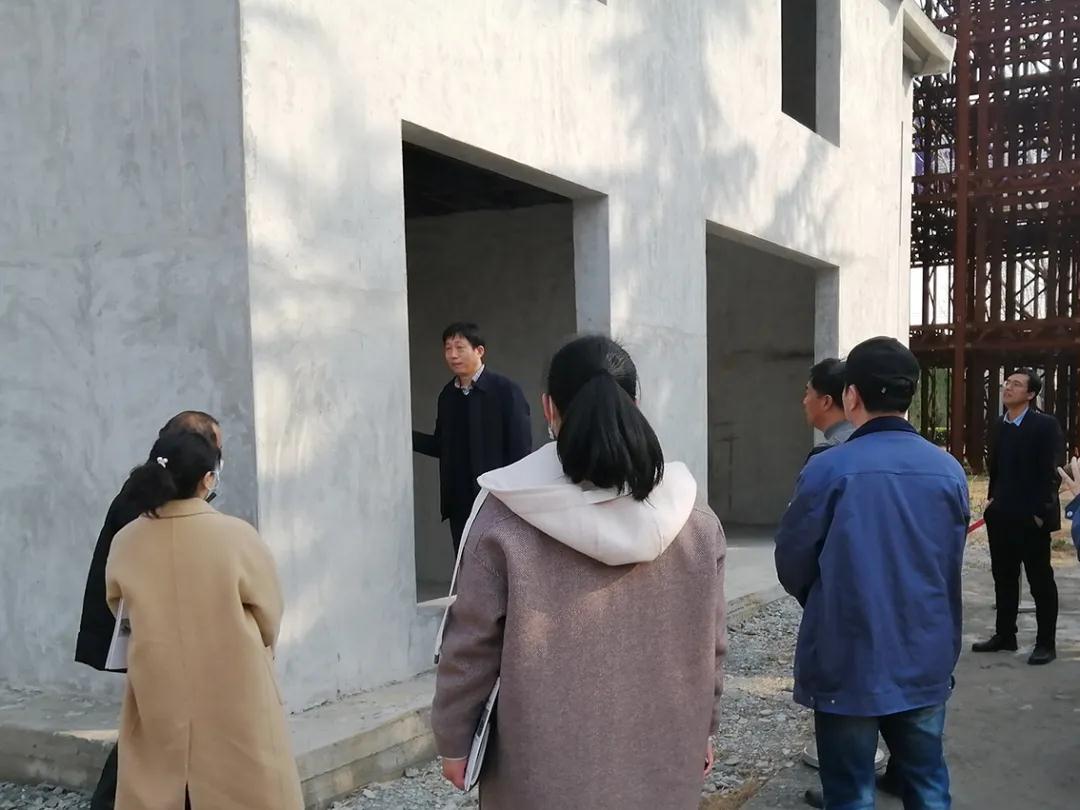关堤乡党政班子一行考察网投钢结构装配式农房